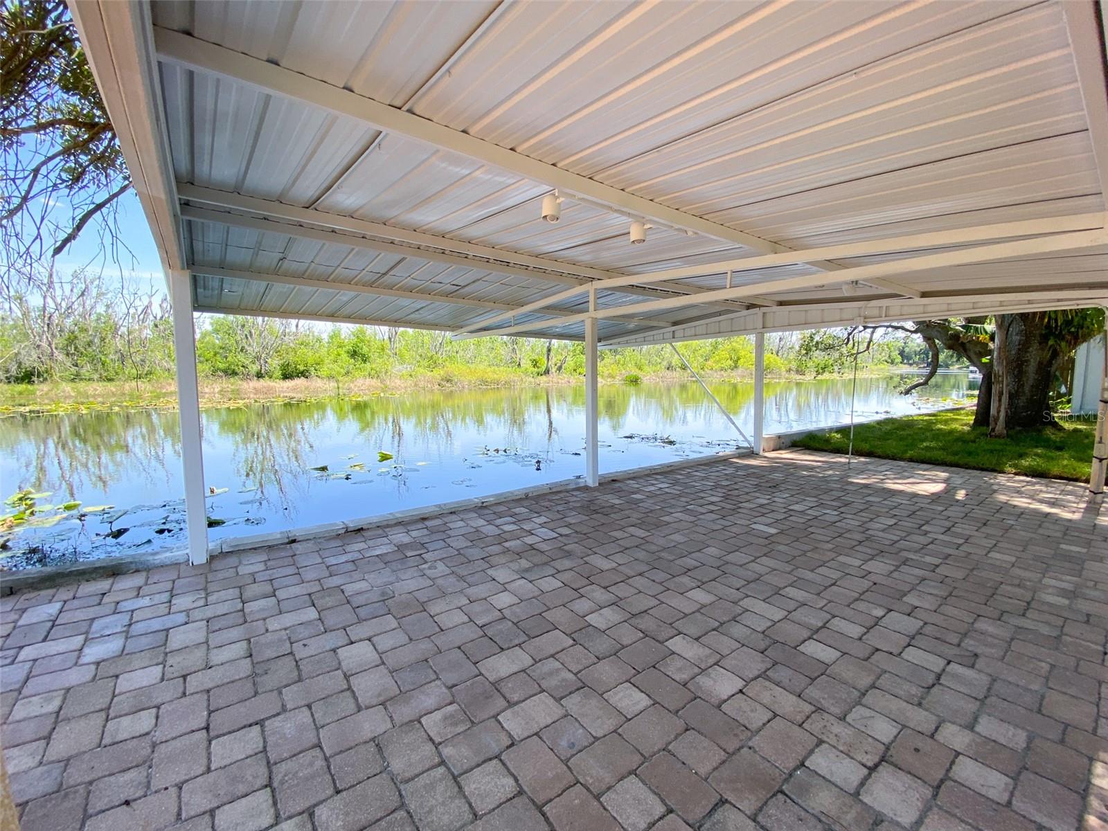 28046 Lois Dr Property Photo 13