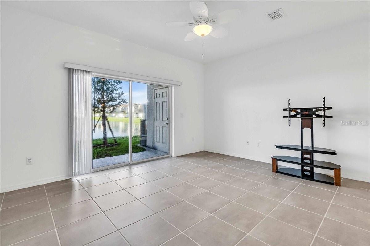 11747 Stonesmith Xing Property Photo 7
