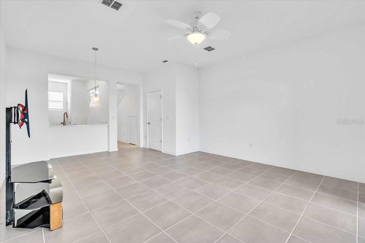11747 Stonesmith Xing Property Photo 8