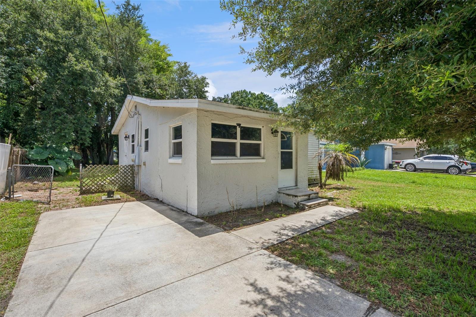 5000 HUPPEL AVE Property Photo 1