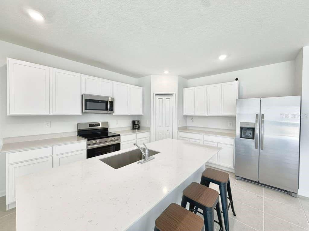 3638 Hardman Dr Property Photo 6