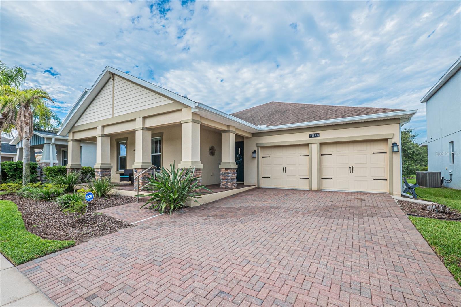 10174 Lovegrass Ln Property Photo 8