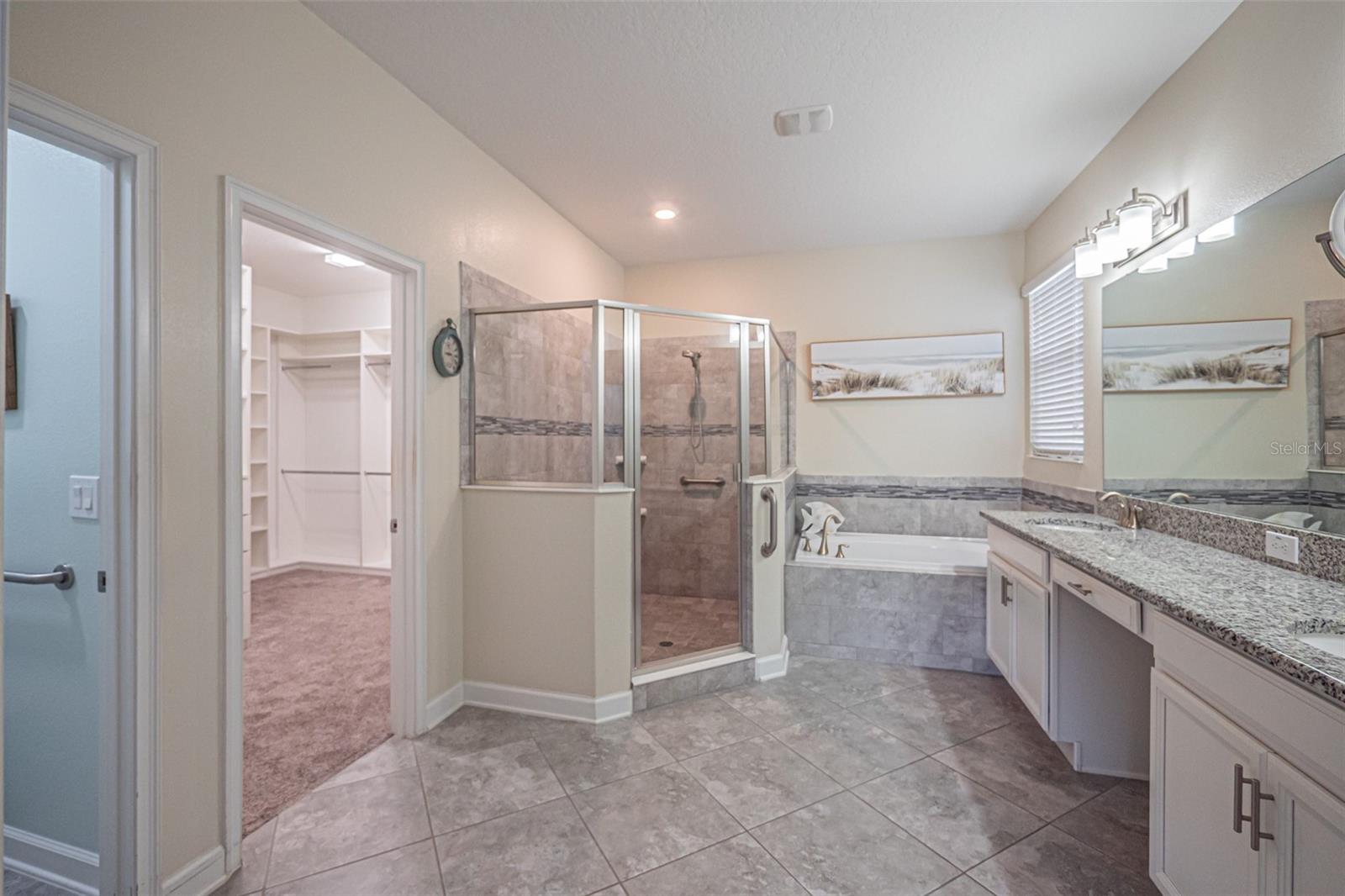 10174 Lovegrass Ln Property Photo 28