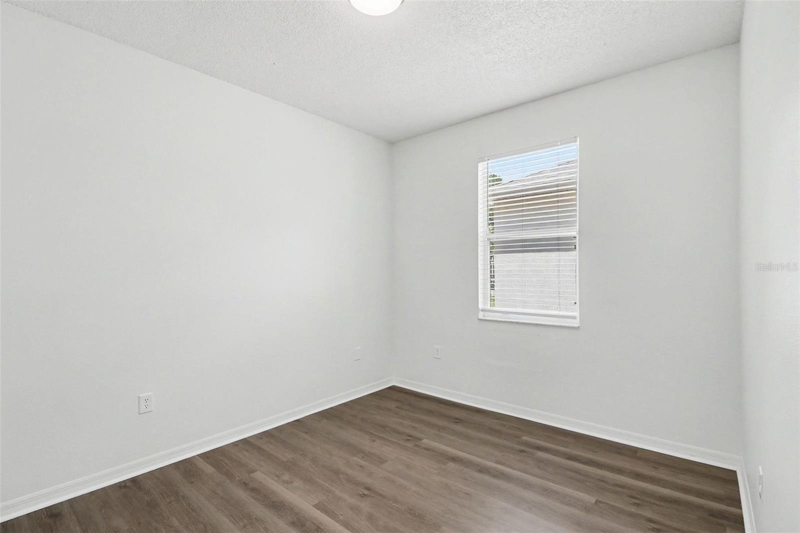 3709 Cinnamon Fern Loop Property Photo 9