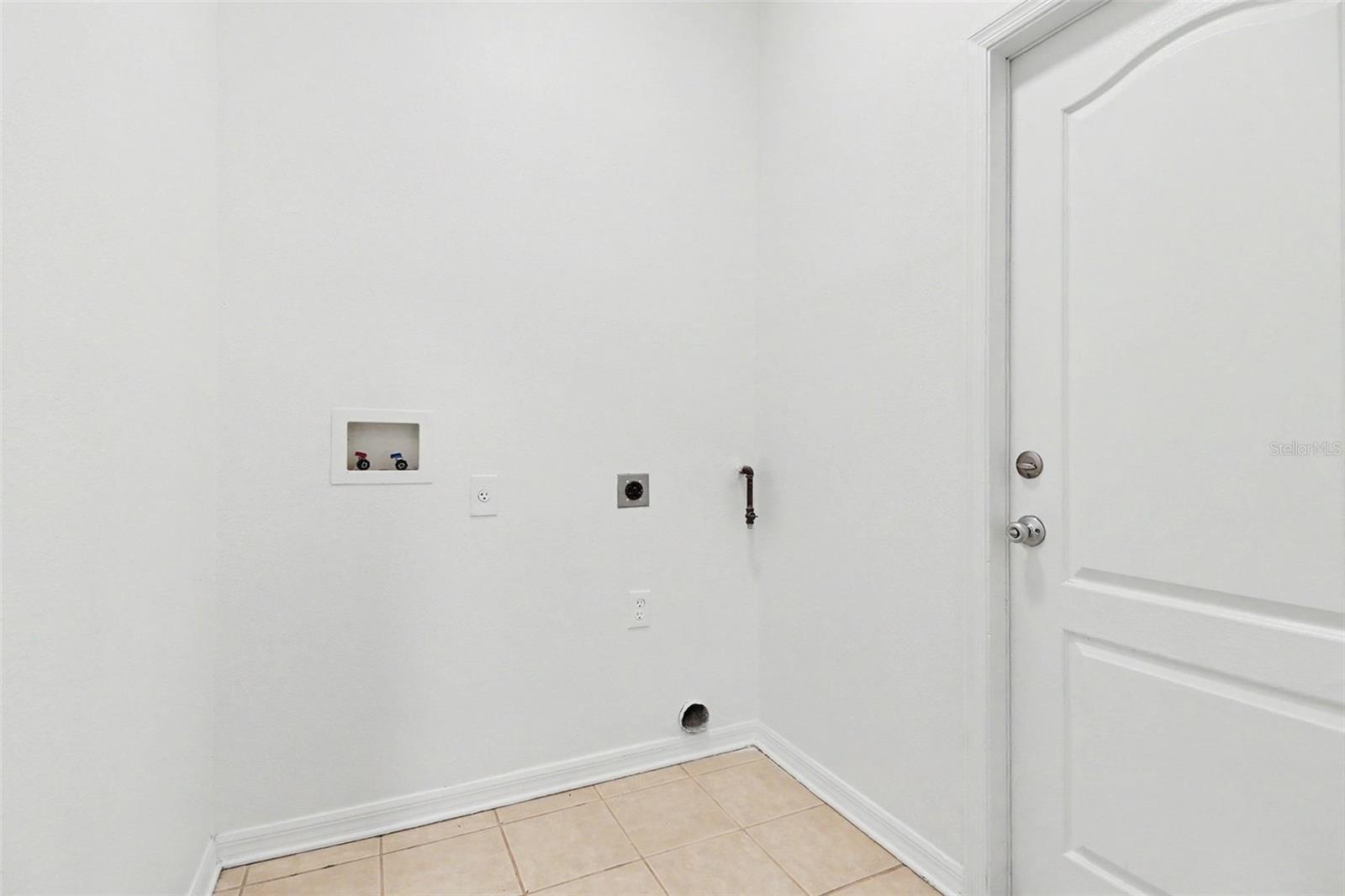 3709 Cinnamon Fern Loop Property Photo 12