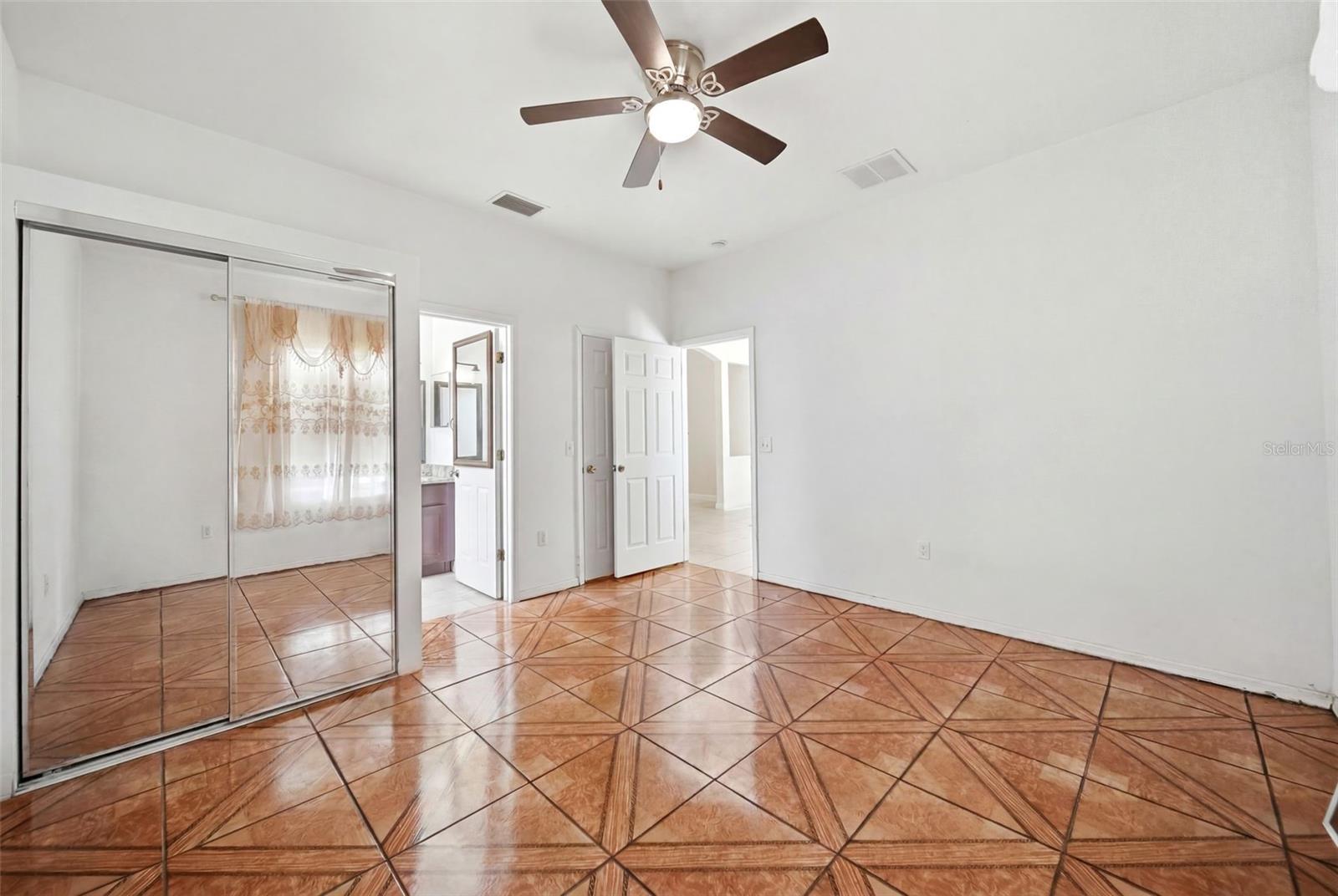 4404 America St Property Photo 17