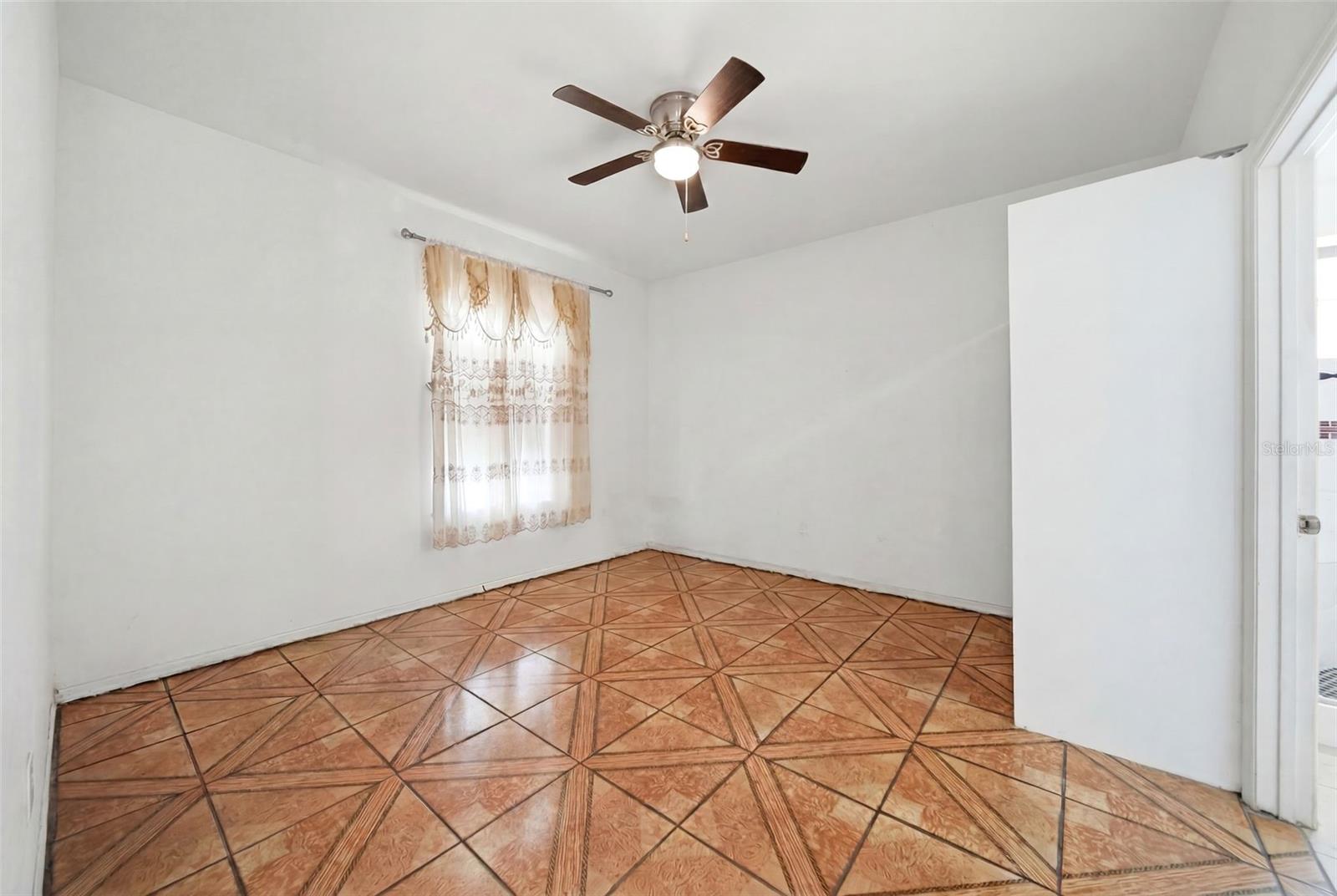 4404 America St Property Photo 20