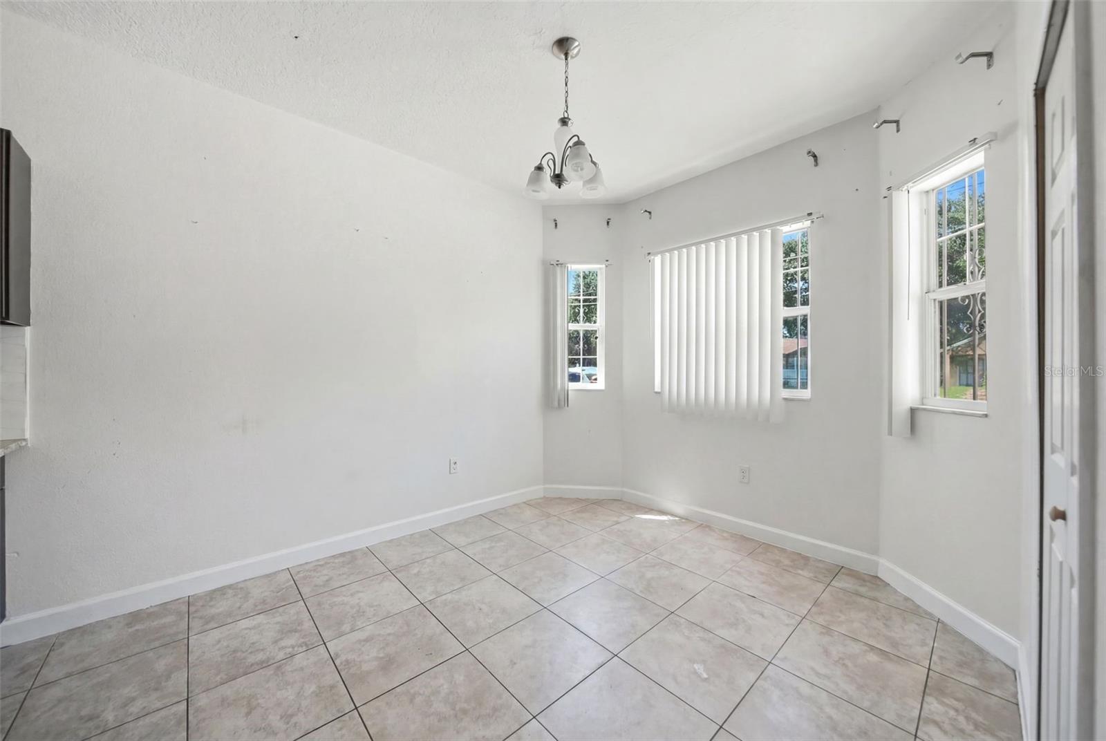 4404 America St Property Photo 24