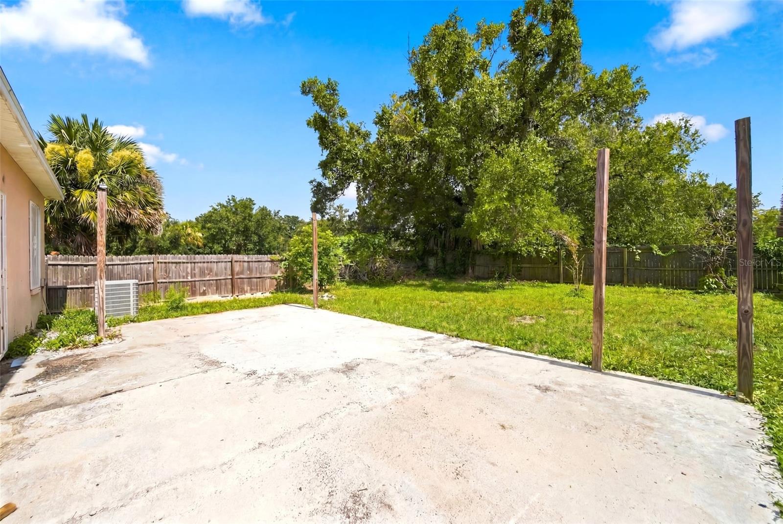 4404 America St Property Photo 27