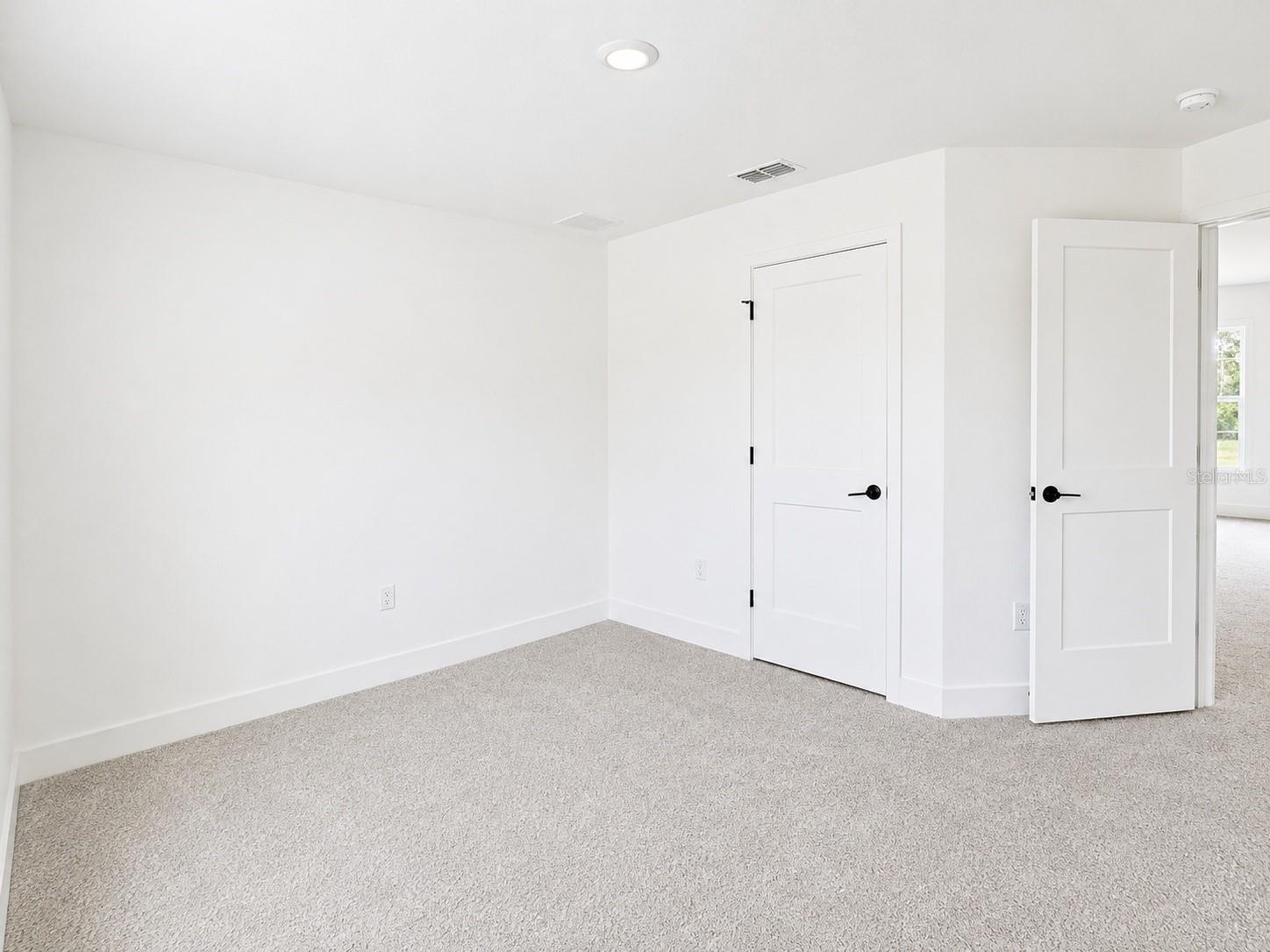 1684 Ann Rose Way Property Photo 7