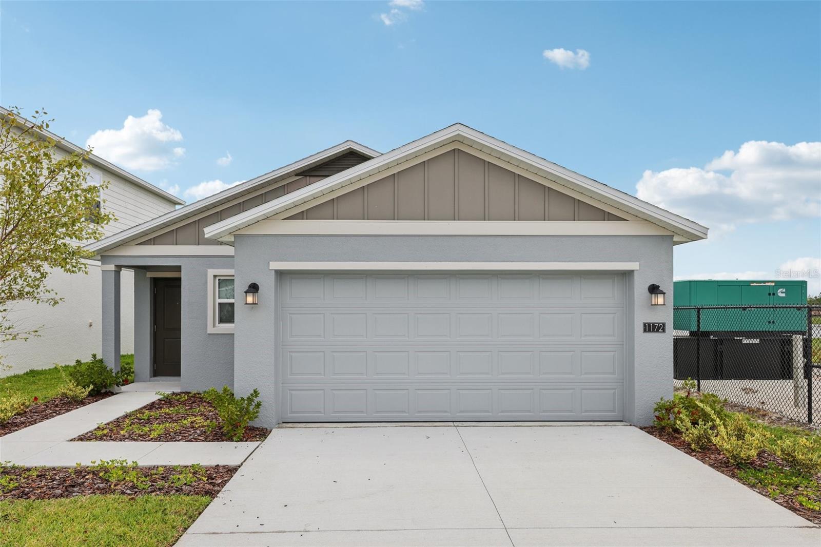 1172 BELLE ISLE LN