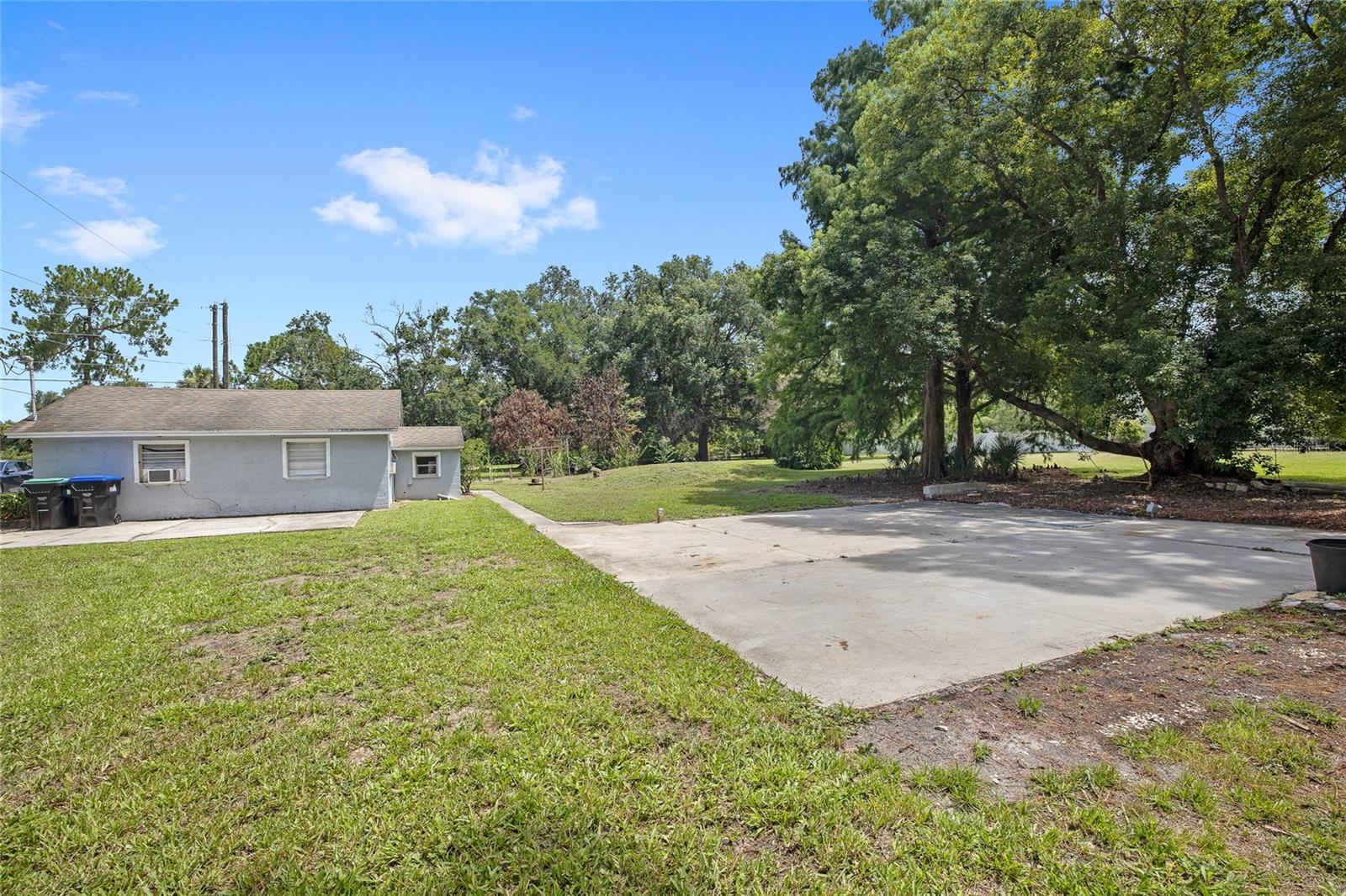 880 W Plant St Property Photo 11