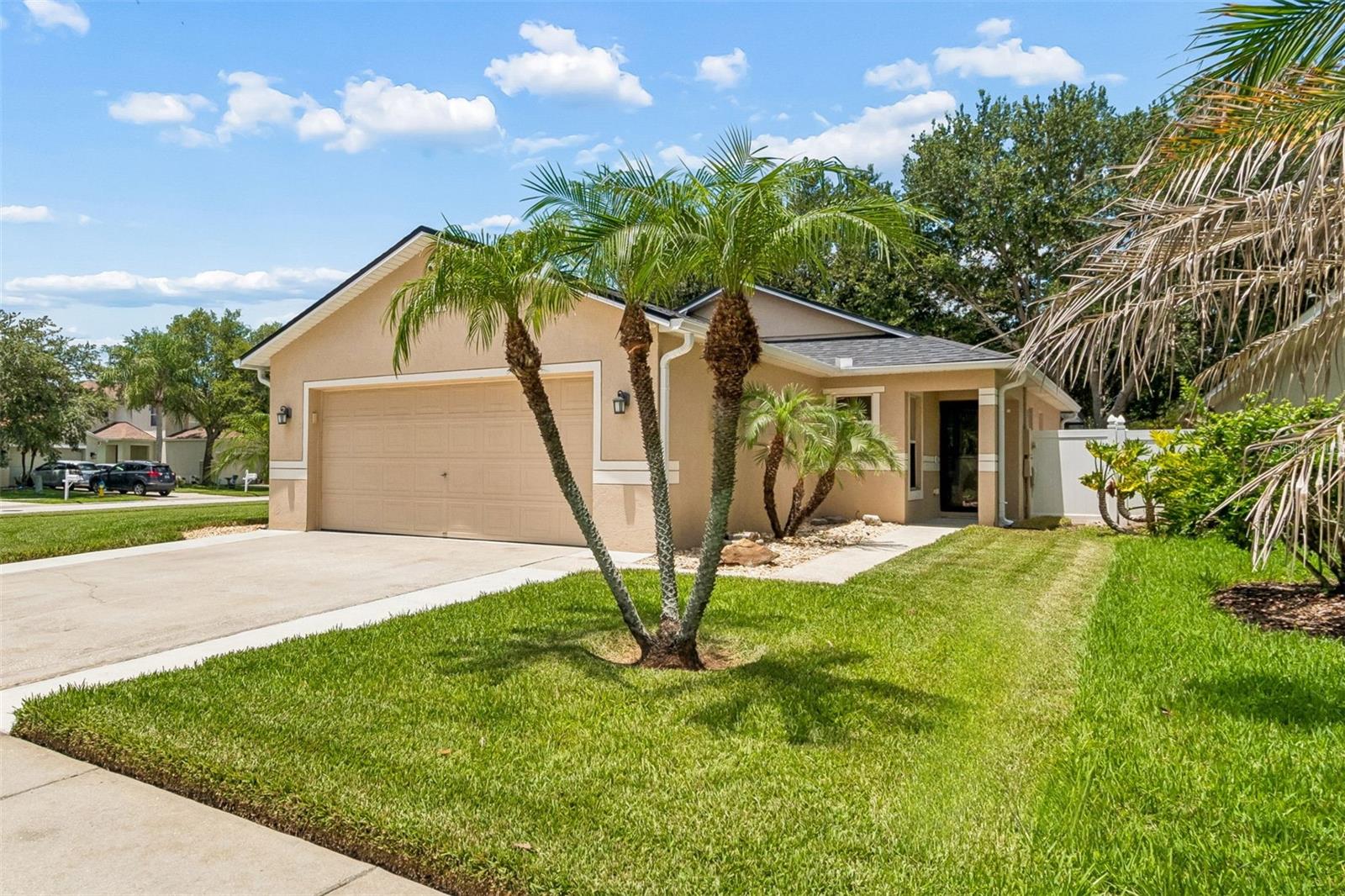 32323 Fish Hook Loop Property Photo 2