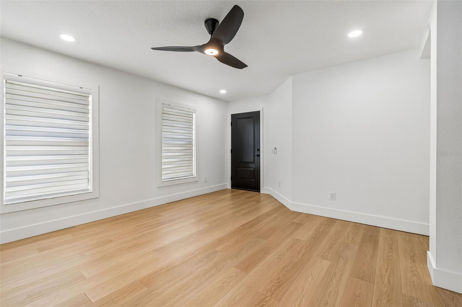 32323 Fish Hook Loop Property Photo 14