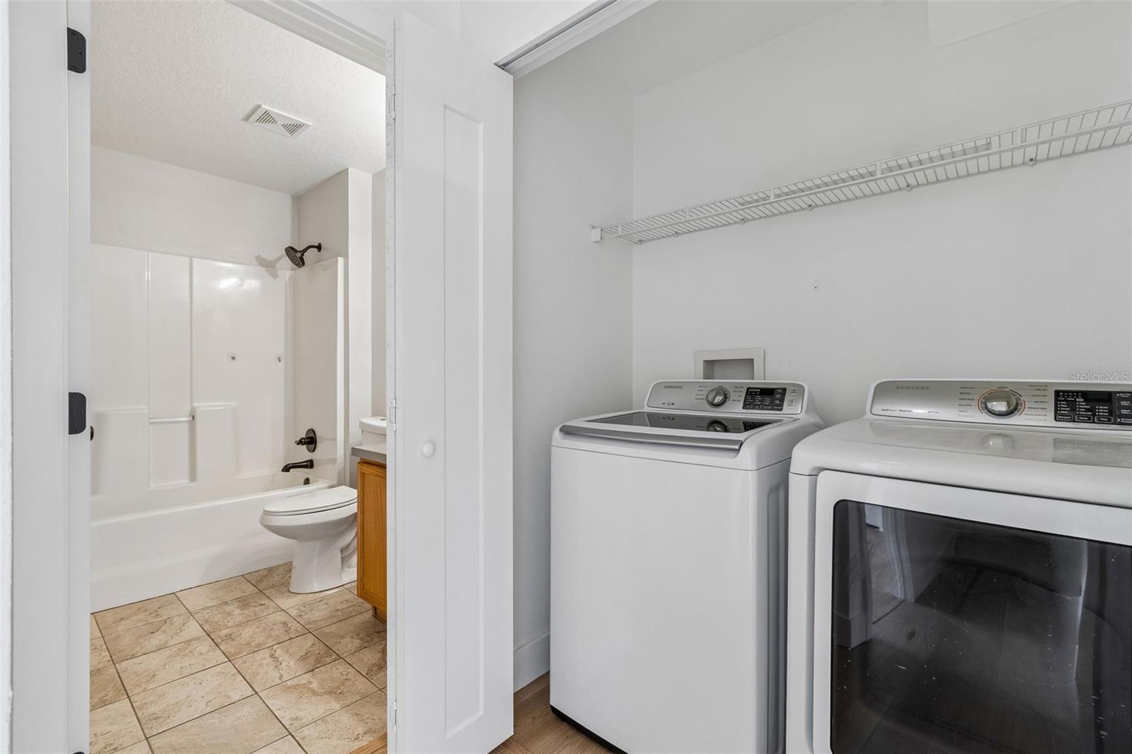 32323 Fish Hook Loop Property Photo 32