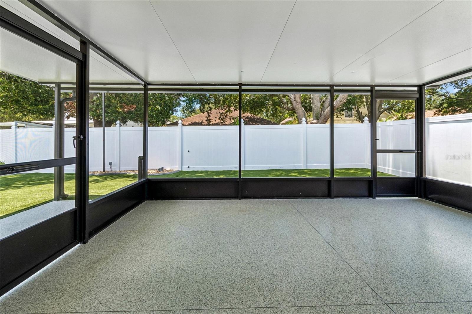32323 Fish Hook Loop Property Photo 43