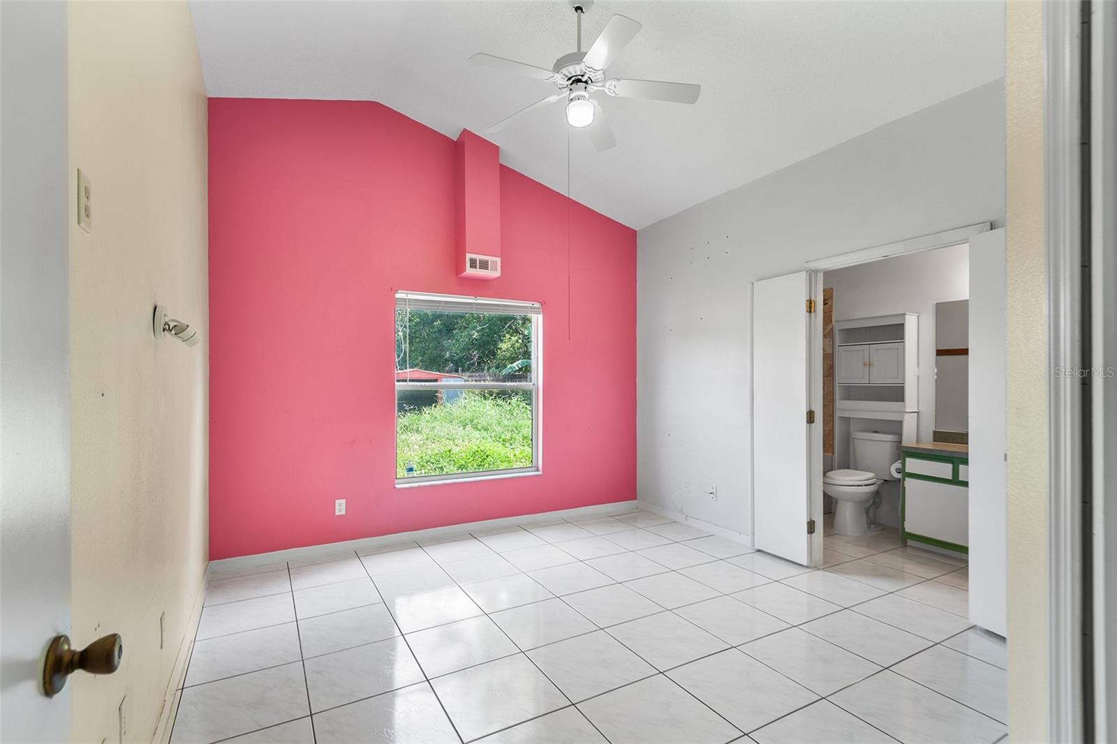 9616 Hollyhill Dr Property Photo 10