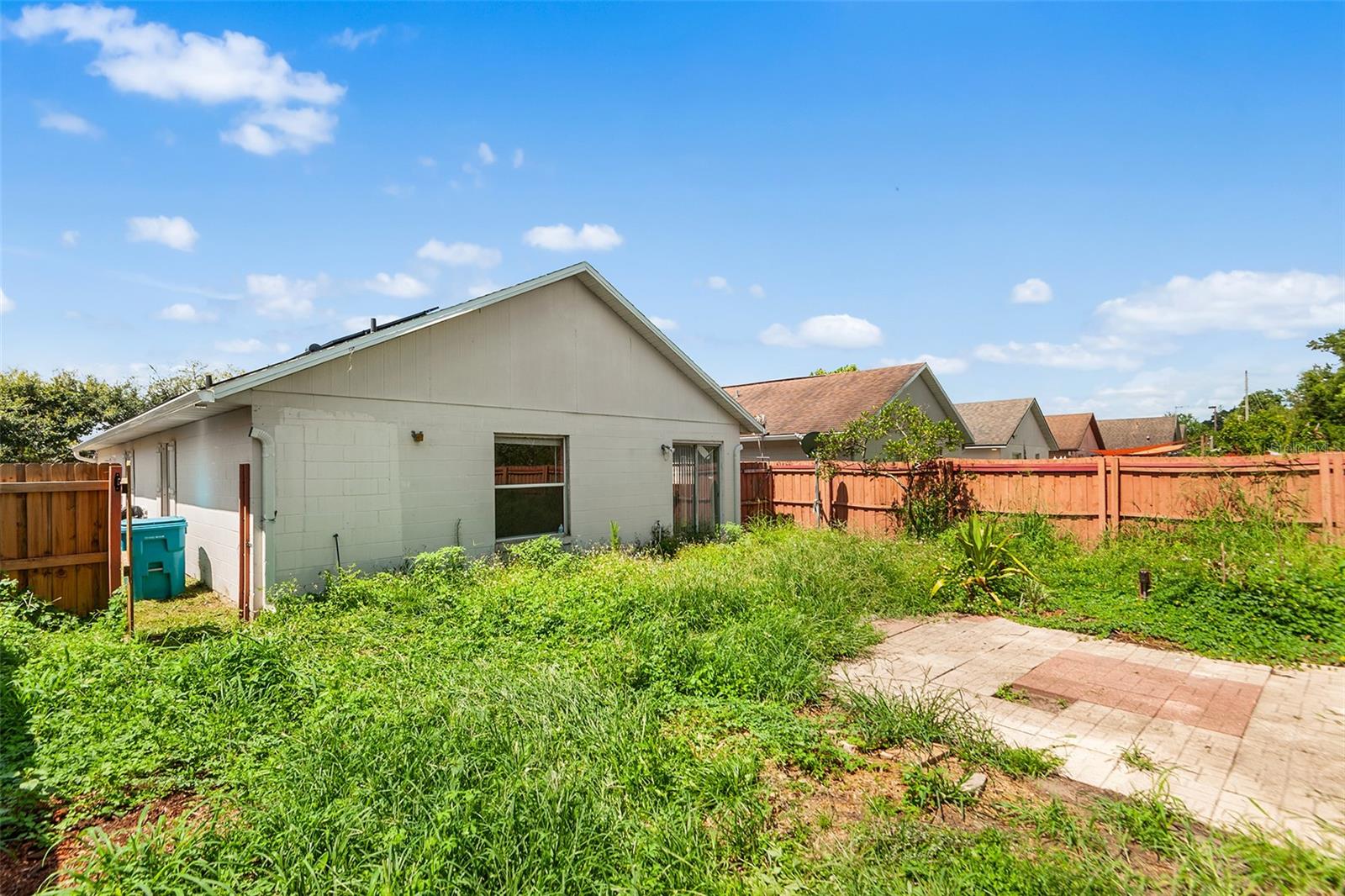 9616 Hollyhill Dr Property Photo 25
