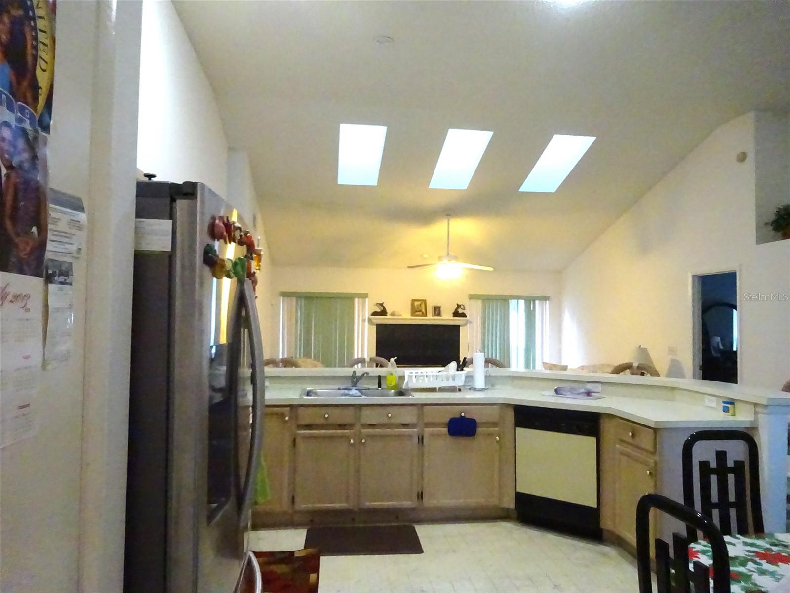 7369 High Lake Dr Property Photo 6