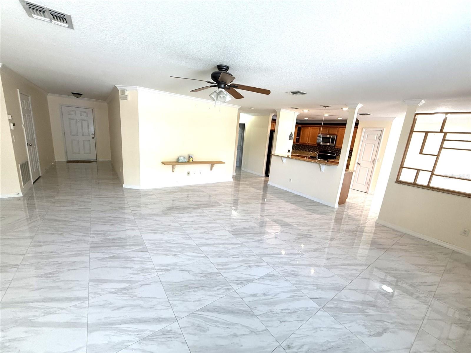 344 Sky Valley St Property Photo 7