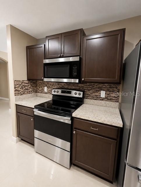 171 Shadowview Ct Property Photo 4