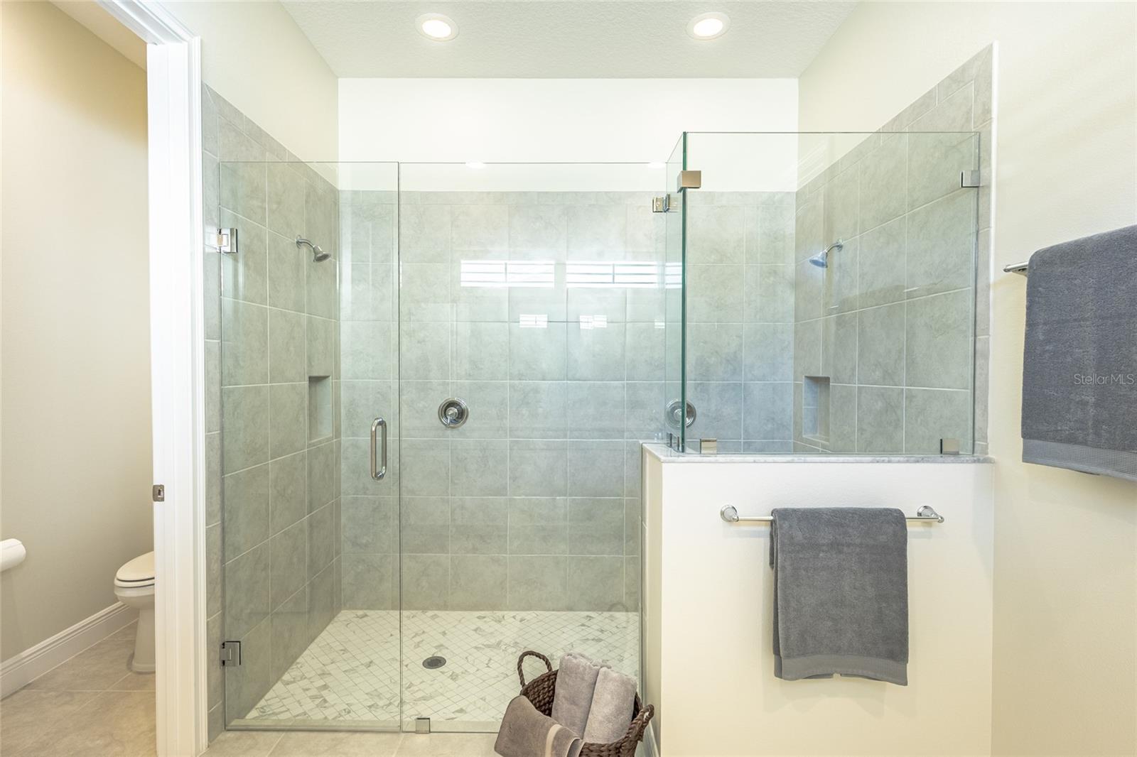 2606 Meadowedge Loop Property Photo 34