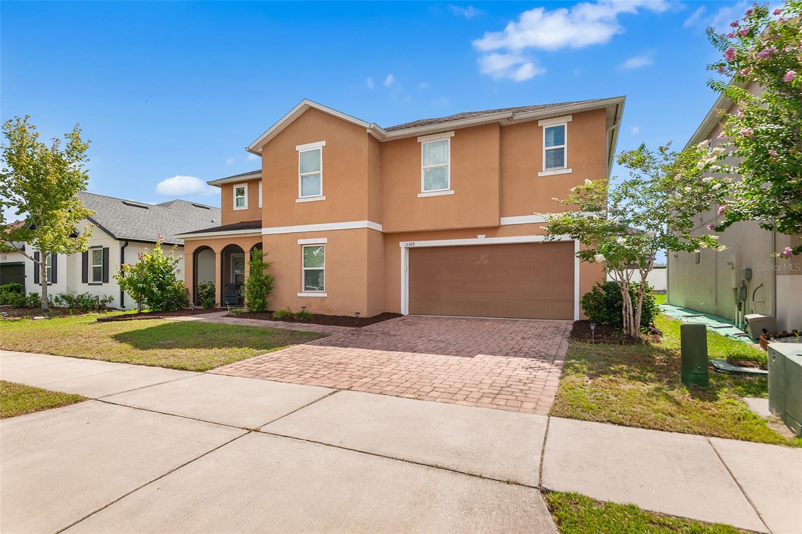 11309 Brighton Knoll Loop Property Photo 2