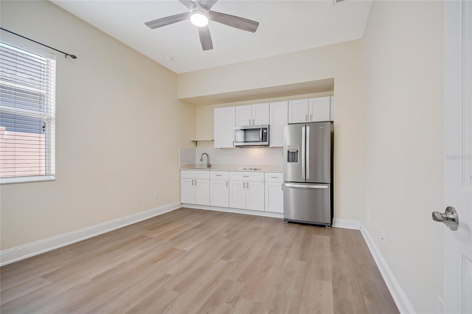8615 Warwick Shore Xing Property Photo 11