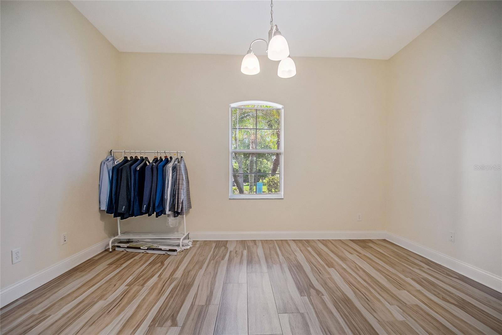 8615 Warwick Shore Xing Property Photo 13