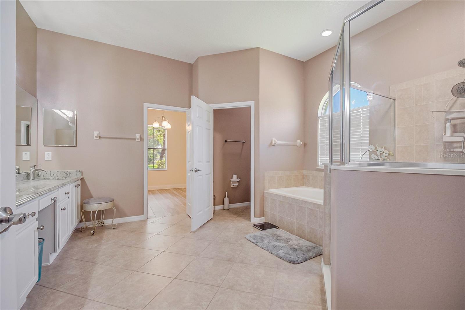 8615 Warwick Shore Xing Property Photo 18