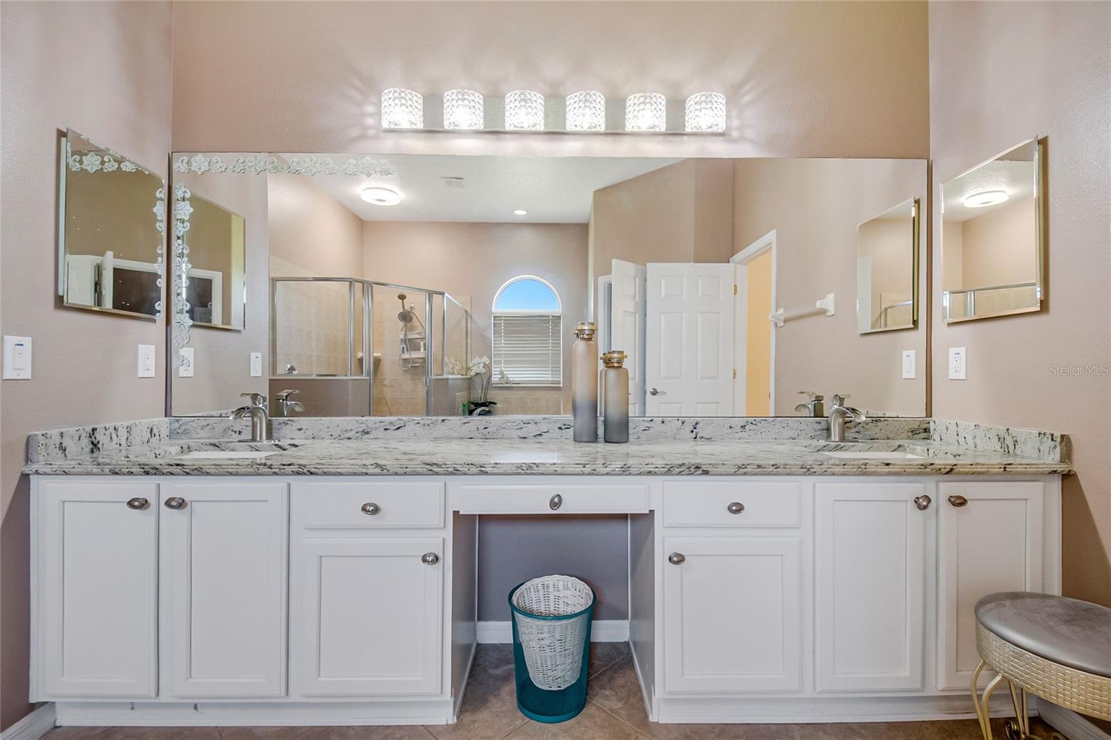 8615 Warwick Shore Xing Property Photo 19