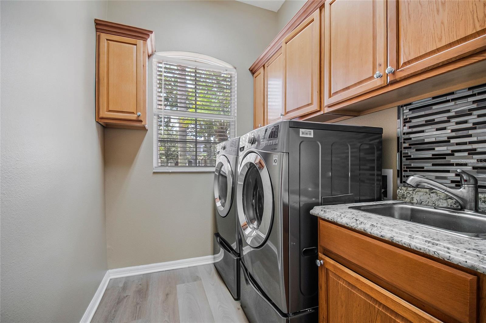 8615 Warwick Shore Xing Property Photo 24