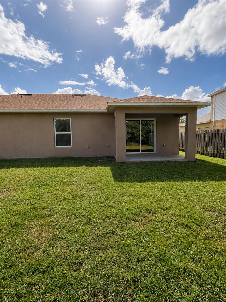 1002 Mayfair Pl Property Photo 11