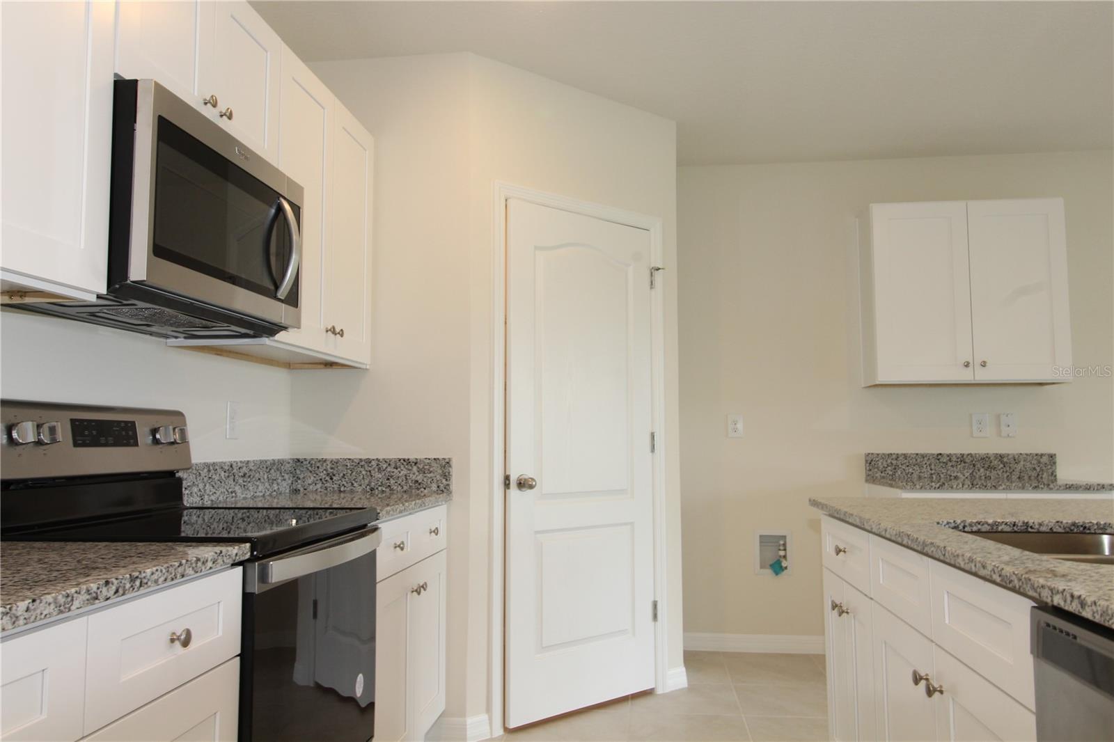 524 Talisi Loop Property Photo 14