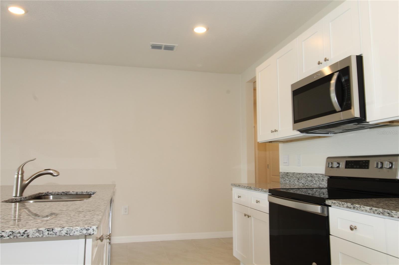 524 Talisi Loop Property Photo 16