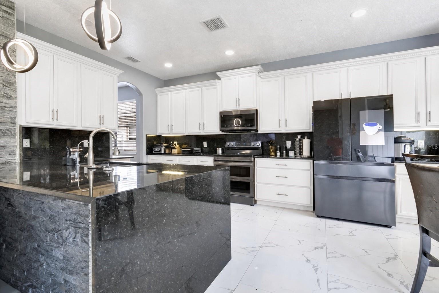 5047 Adair Oak Dr Property Photo 8