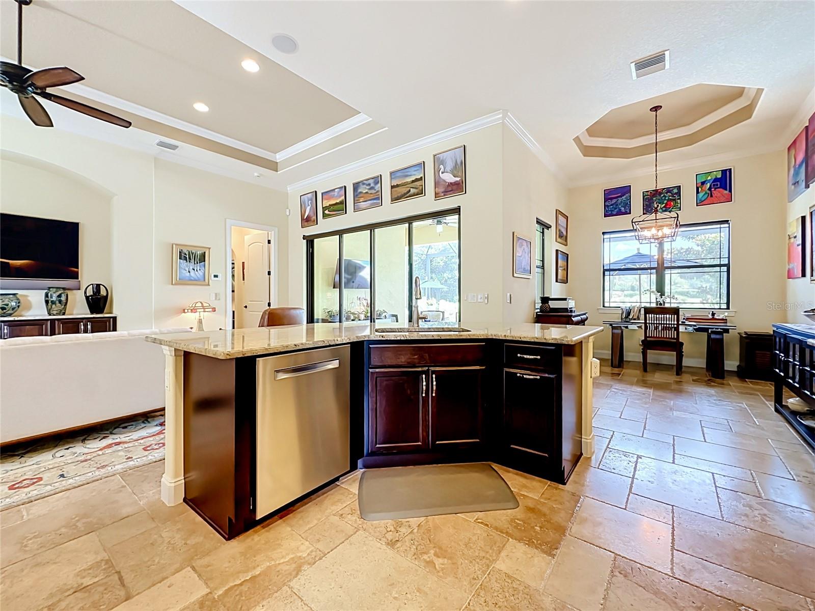 341 Hibiscus Way Property Photo 13