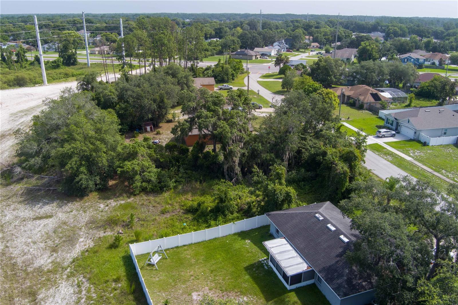 2599 Hillview Cir Property Photo 17