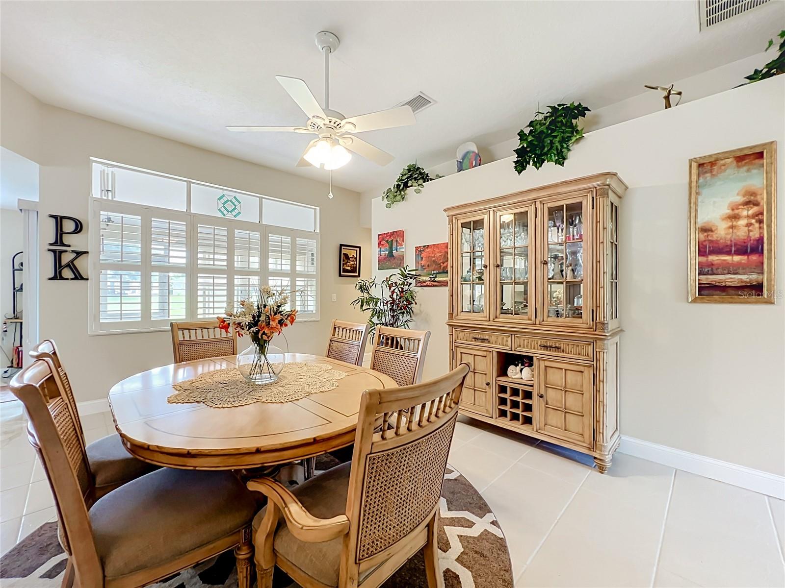 1409 California Dr Property Photo 3
