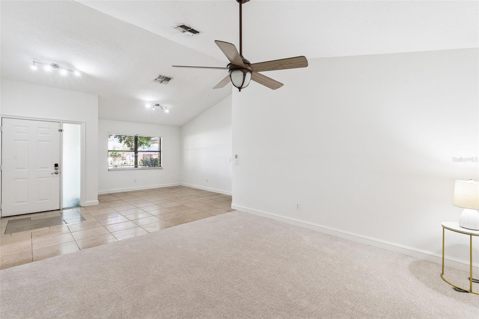 9433 Palm Tree Dr Property Photo 6