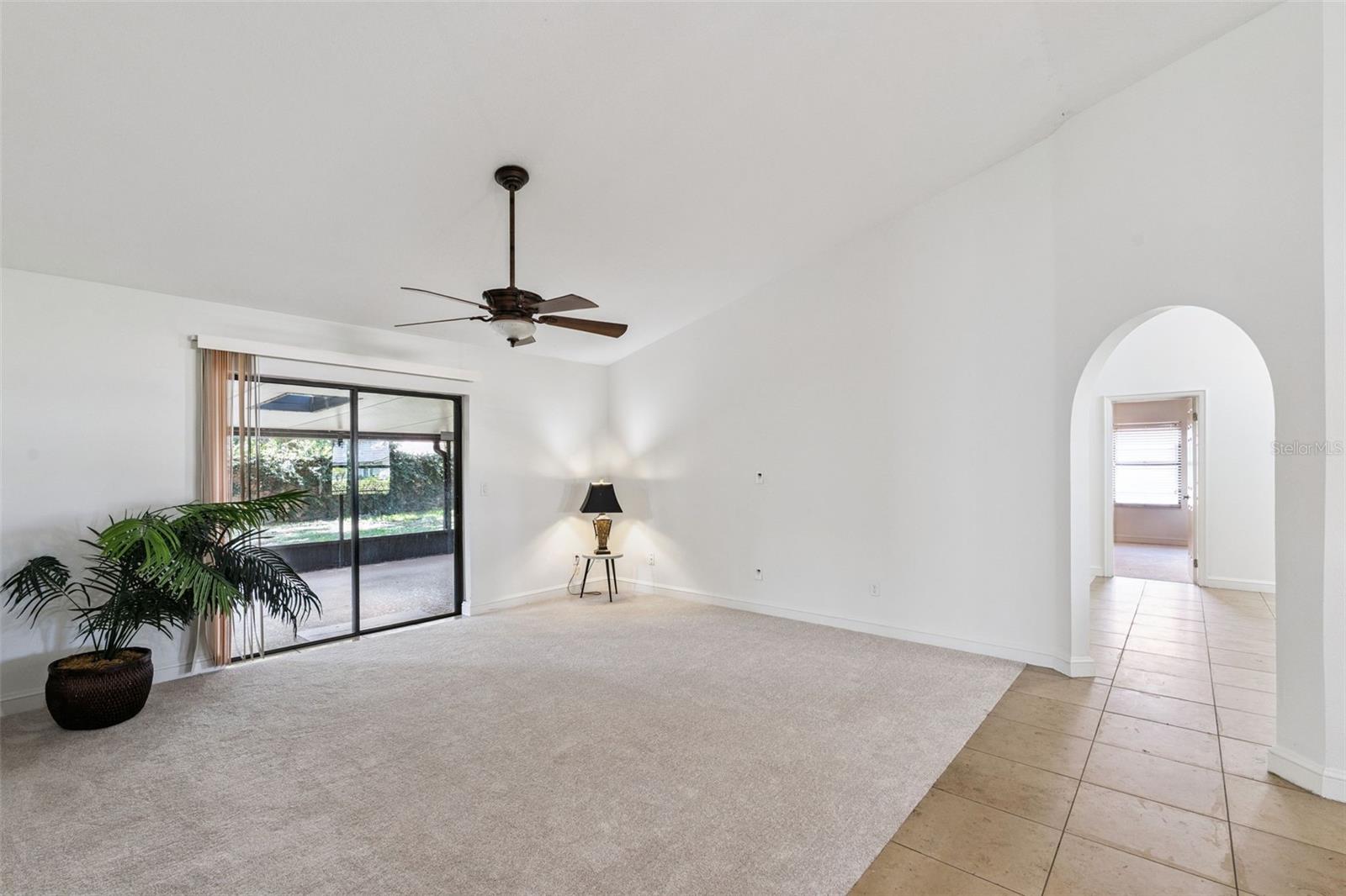 9433 Palm Tree Dr Property Photo 12