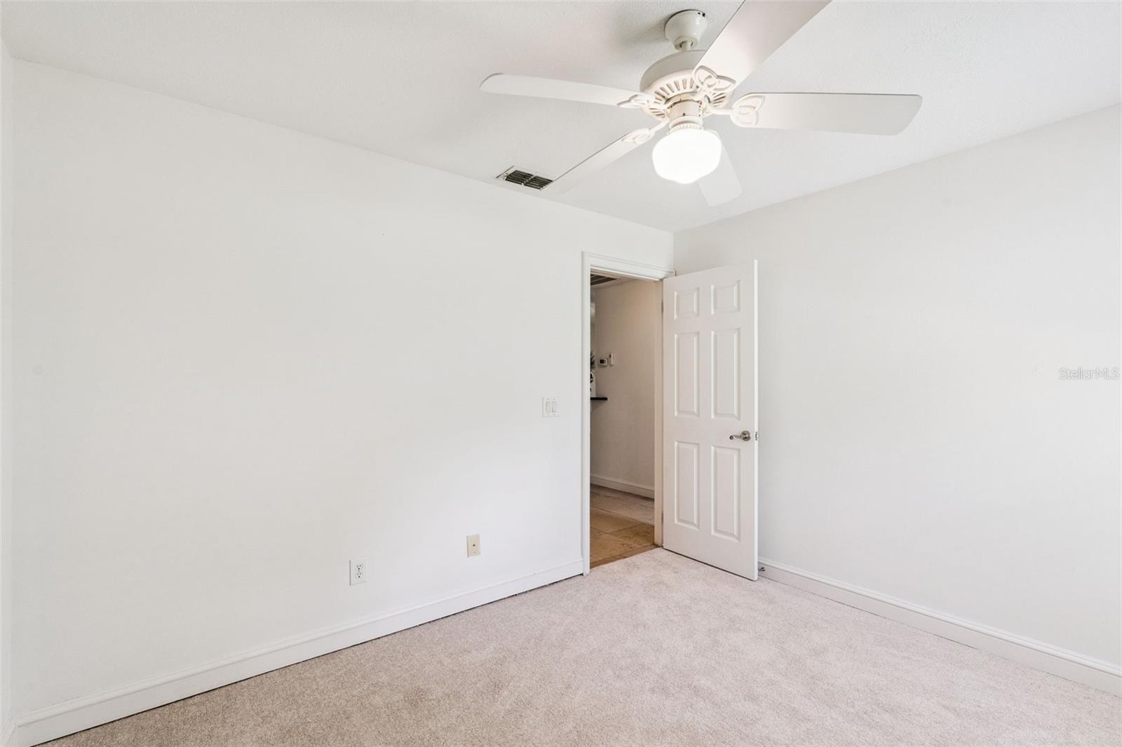 9433 Palm Tree Dr Property Photo 22