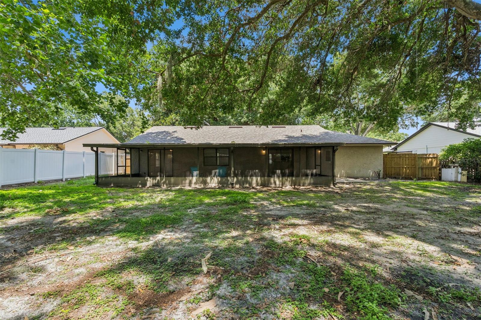 9433 Palm Tree Dr Property Photo 31