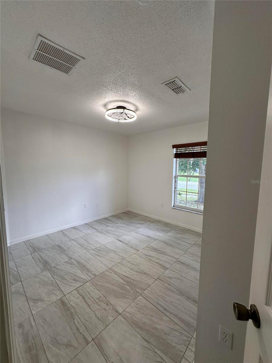 4502 Philadelphia Cir Property Photo 4