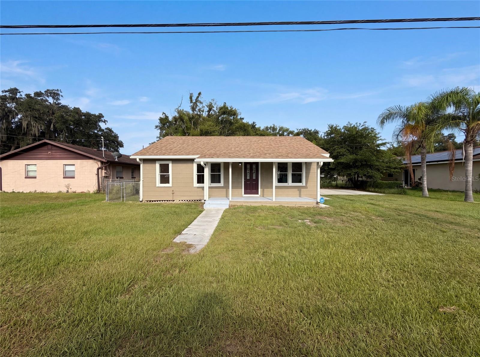 718 ALABAMA AVE Property Photo 1