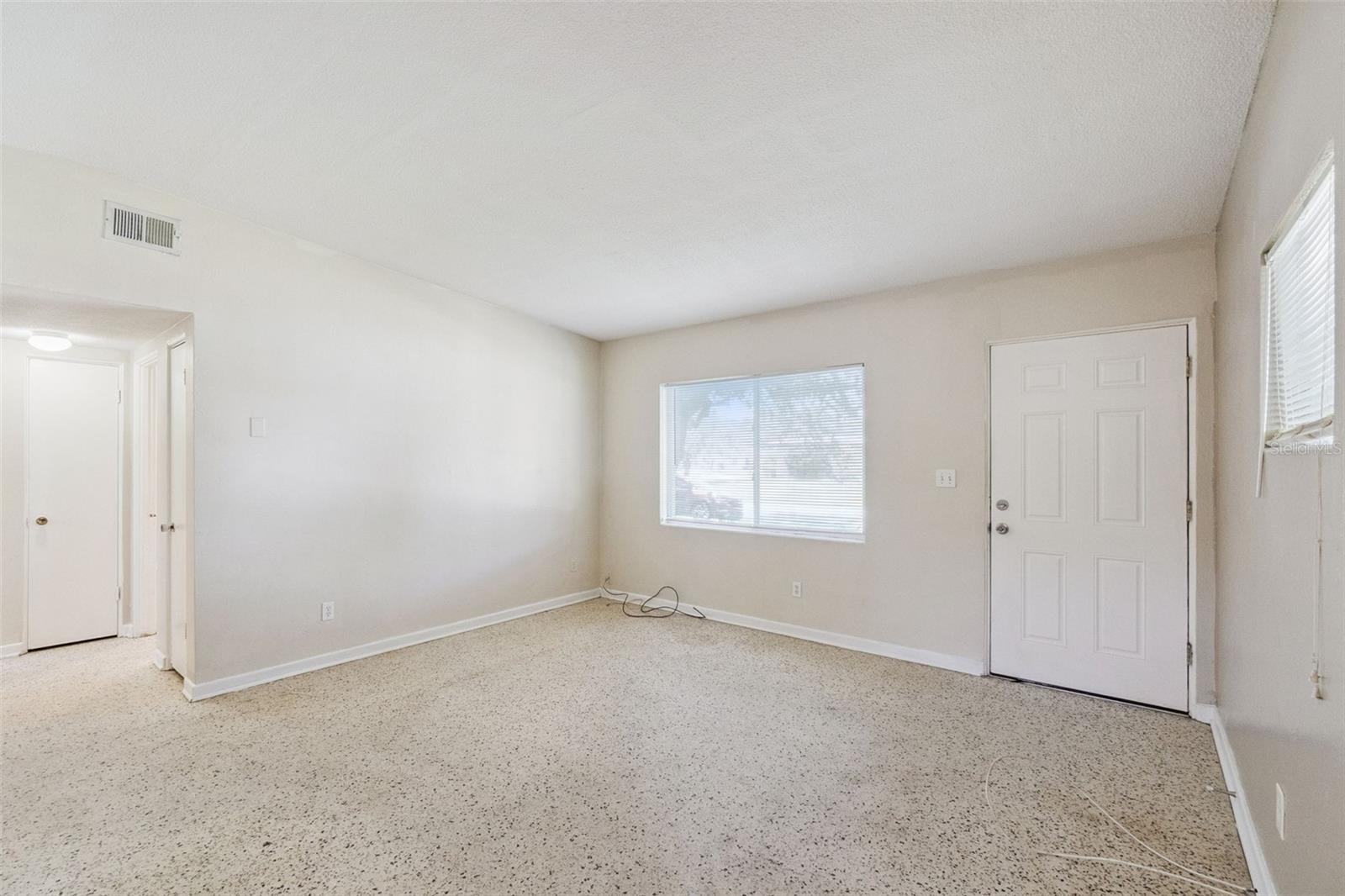 1416 Beatrice Dr Property Photo 4
