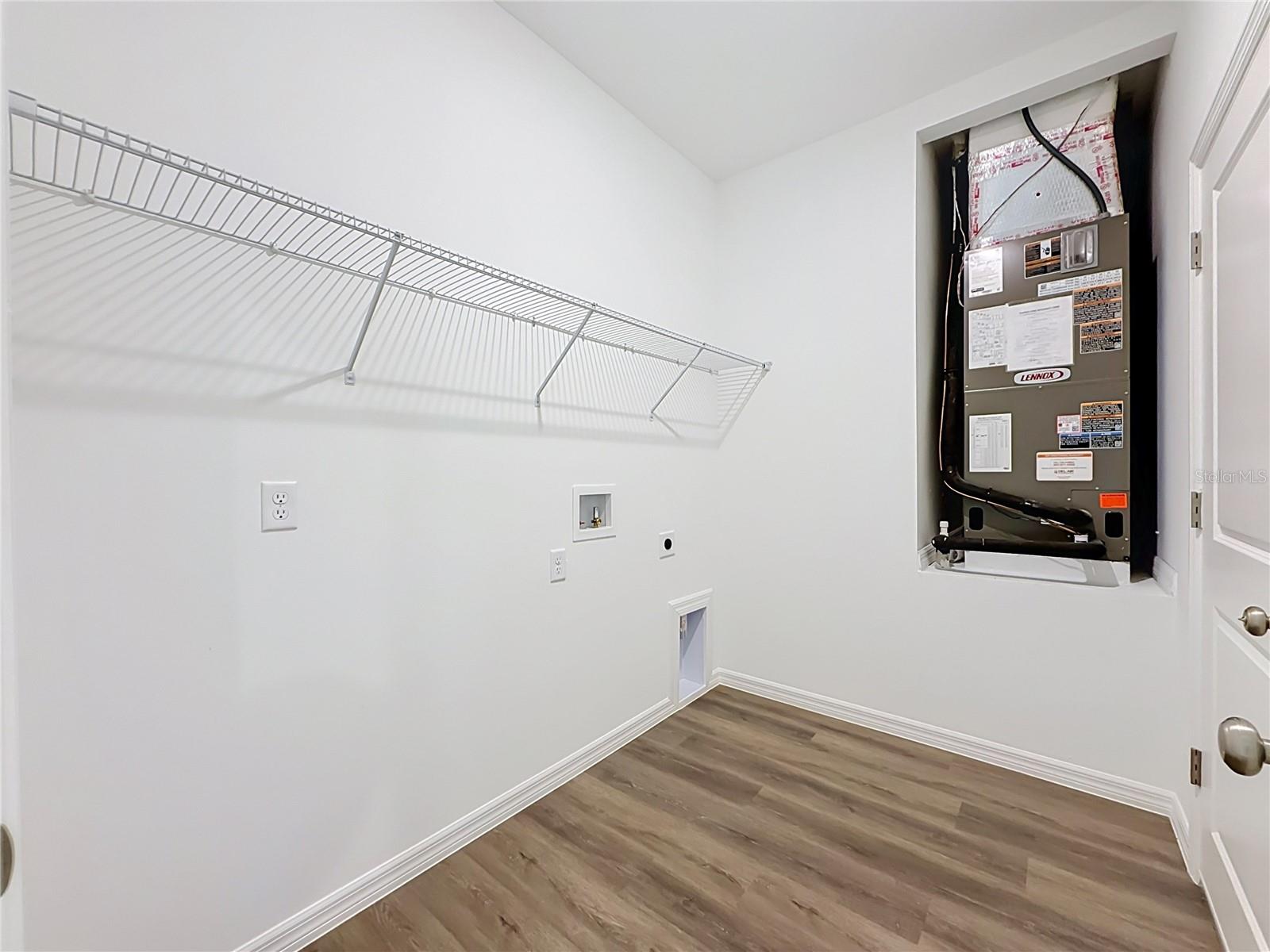 110 Fruitwood Ave Property Photo 39