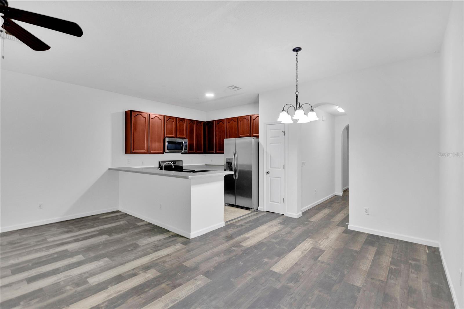 16077 Old Ash Loop #19 Property Photo 6