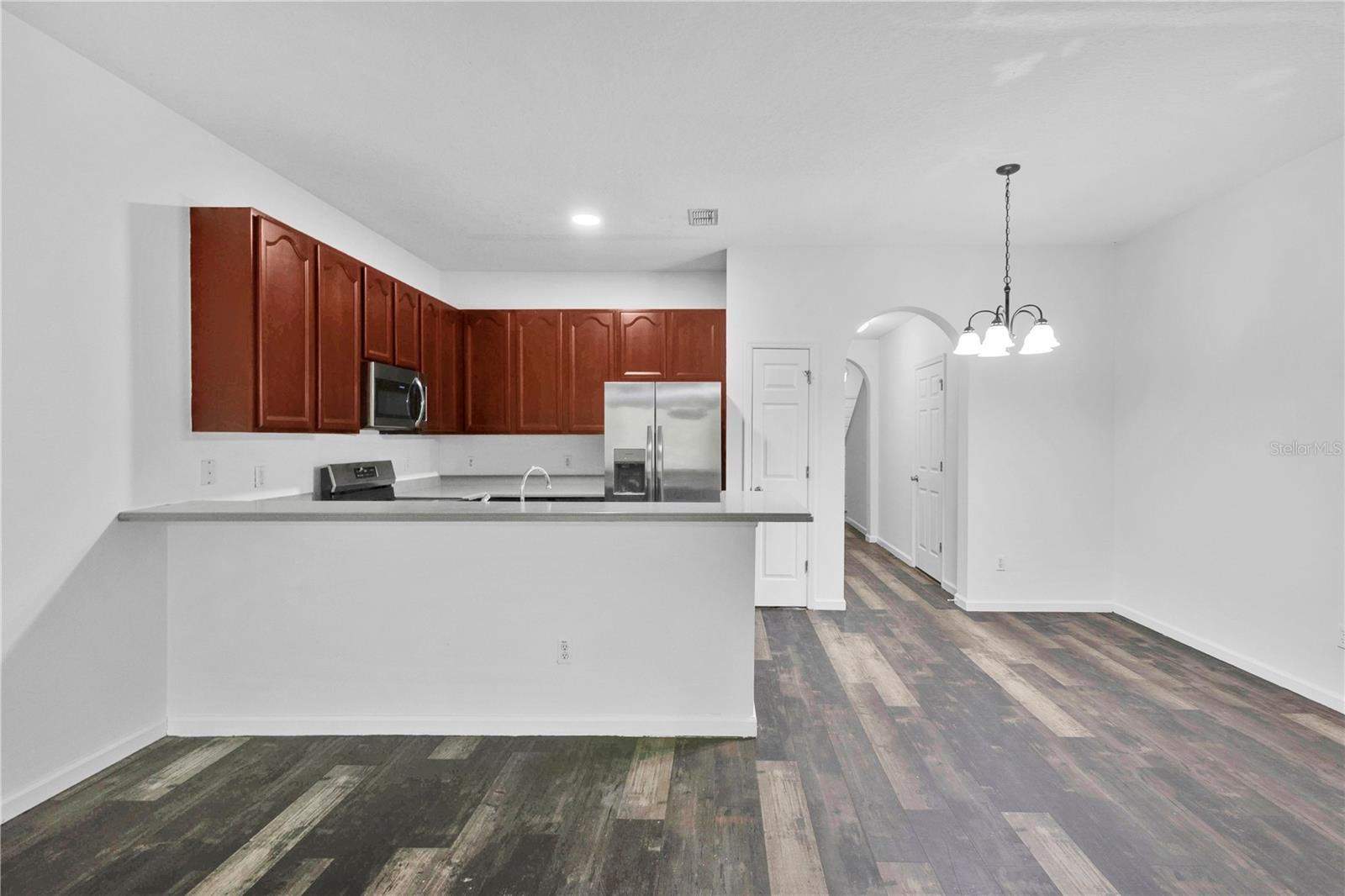 16077 Old Ash Loop #19 Property Photo 7