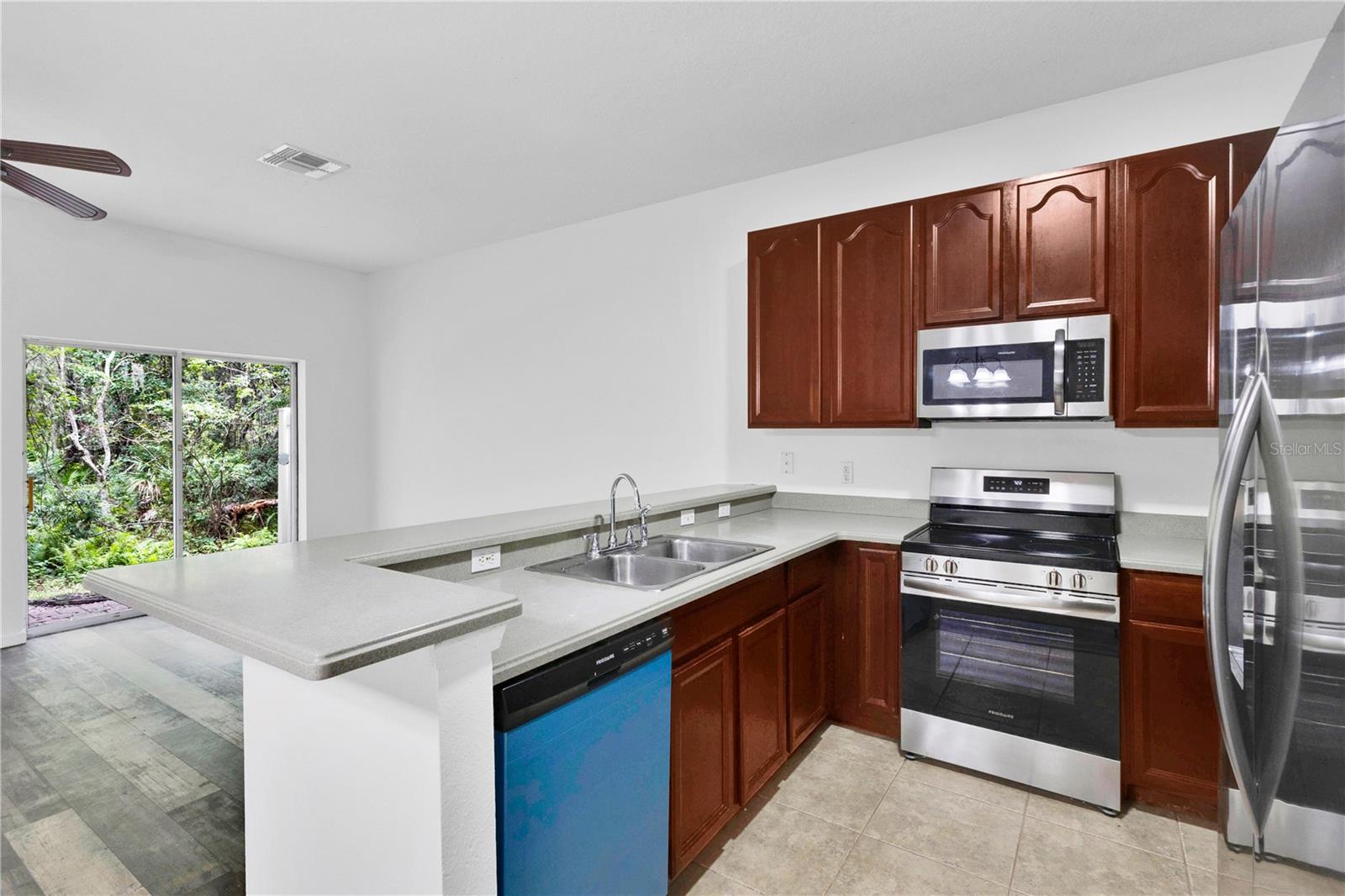 16077 Old Ash Loop #19 Property Photo 12
